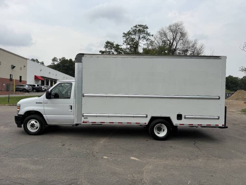 ford e-series cutaway 2022 1FDWE3FN5NDC08662 image ford e-series cutaway 2022 1FDWE3FN5NDC08662 image